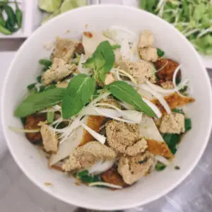 Hình ảnh Quán Hẻm - Bún Cá Quy Nhơn, Trà Sữa & Trà Trái Cây Tươi - Nguyễn Xí