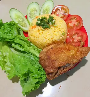 Hình ảnh Cơm gà xối mỡ