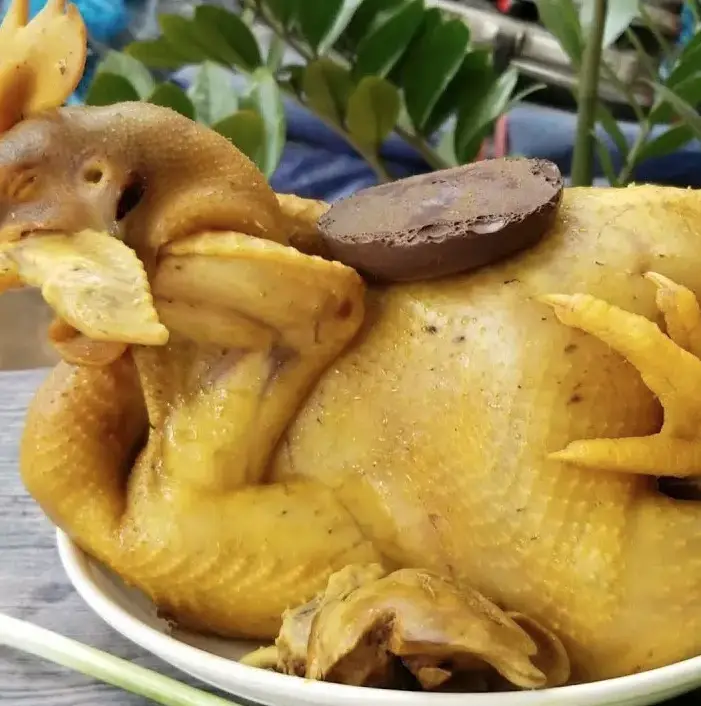 Hình ảnh Gà cúng - cháo gỏi