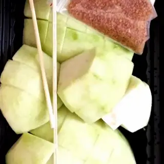 Hình ảnh Khay ổi bổ miếng