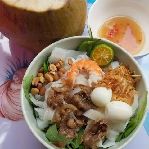 Hình ảnh San San - Mì Quảng Trộn - Nguyễn Văn Lượng