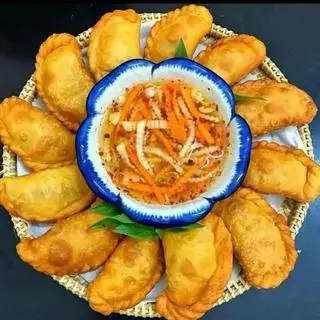 Hình ảnh Bánh gối kèm nước dưa góp