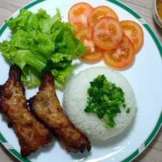 Hình ảnh Cơm tấm sườn non nướng