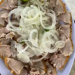 Hình ảnh Bê thui nóng - vừa