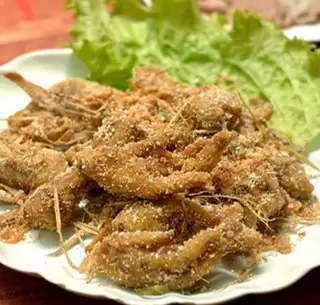 Hình ảnh Chân gà rút xương rang muối đĩa nhỏ