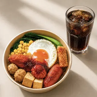 Hình ảnh Mì trộn full topping - 1 ly nước ngọt