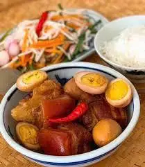 Hình ảnh Cơm thịt kho trứng