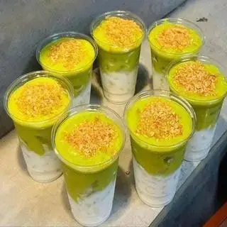 Hình ảnh Bơ già dừa non