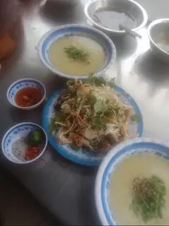 Hình ảnh Gà 1/2 con - cháo - gỏi