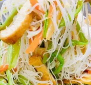 Hình ảnh Bún gạo xào chay