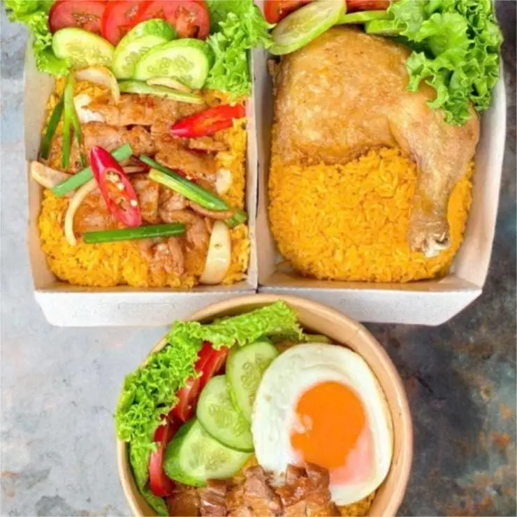 Hình ảnh Cơm Calmette - Gà Xối Mỡ & Cơm Thố - Bến Vân Đồn