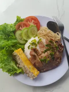 Hình ảnh Cơm tấm sườn bì chả
