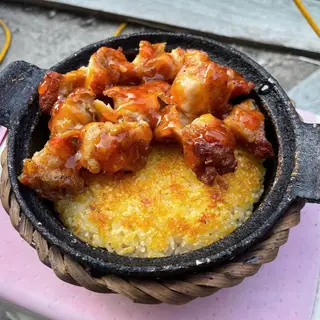 Hình ảnh Cơm Niêu 1 Mặt Gà Xiên Ngũ Vị
