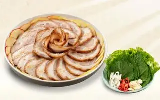 Hình ảnh Cuốn đùi heo Hàn Quốc