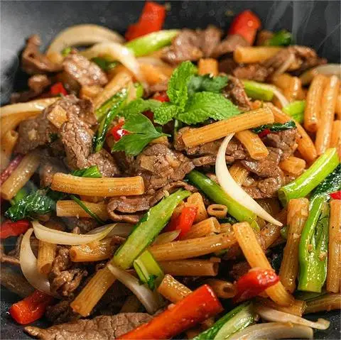 Hình ảnh Ba Chú Đớp - Cơm Trộn, Cơm Thố & Mỳ Trộn - Man Thiện
