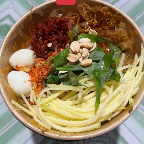 Hình ảnh Hồng Cẩm - Bánh Tráng Trộn & Bánh Tráng Cuộn - Đường 100