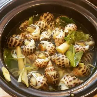 Hình ảnh Ốc hương hấp sả