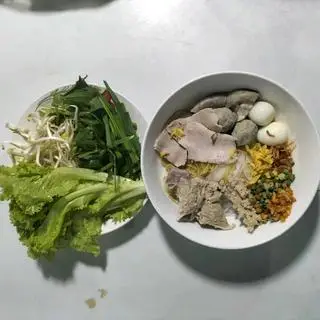 Hình ảnh Hủ Tiếu Mì Khô Xí Quách