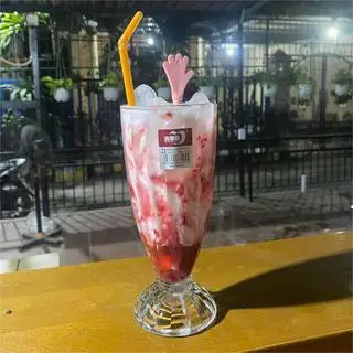 Hình ảnh Sữa chua dâu