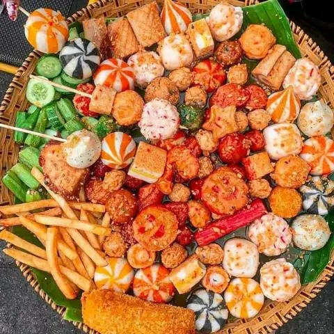 Hình ảnh Buffet Xiên Que Nhà Kin - Xiên Que & Mỳ Trộn - Chùa Bộc
