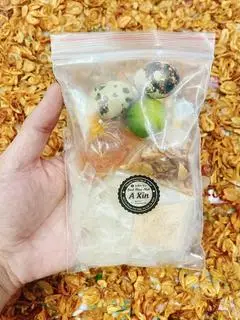 Hình ảnh Bánh Tráng Satế Hành Phi ( 2 trứng cút )
