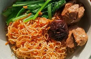 Hình ảnh Mì Trộn Bò Viên - Tóp Mỡ