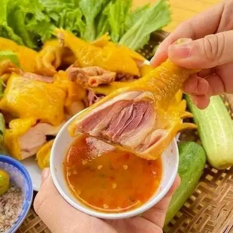 Hình ảnh Gà Ủ Muối Hoa Tiêu - Thành Đô - Nguyễn Giản Thanh