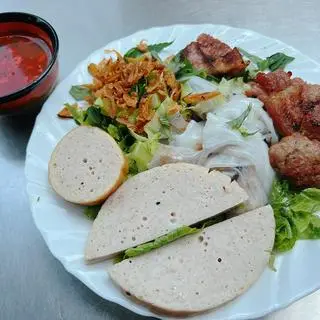 Hình ảnh Bánh cuốn thịt nem chả