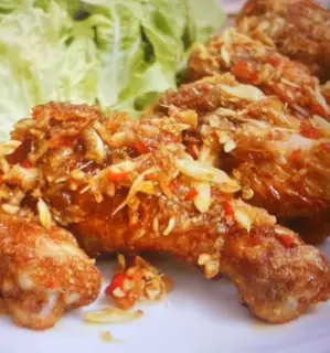 Hình ảnh Cơm gà chiên nước mắm