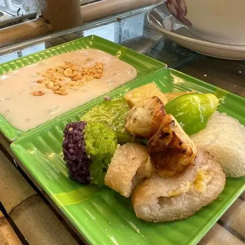 Hình ảnh Chuối Nếp Nướng Cô Ba - Dạ Nam