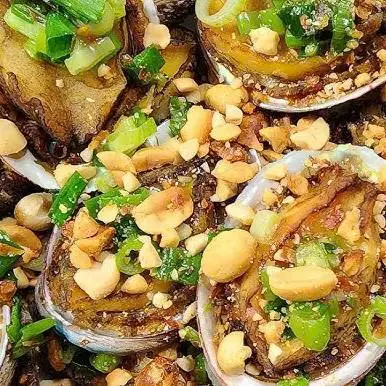 Hình ảnh Hàu & Bào Ngư Nướng - Chu Văn An