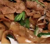Hình ảnh Hủ tíu xào bò