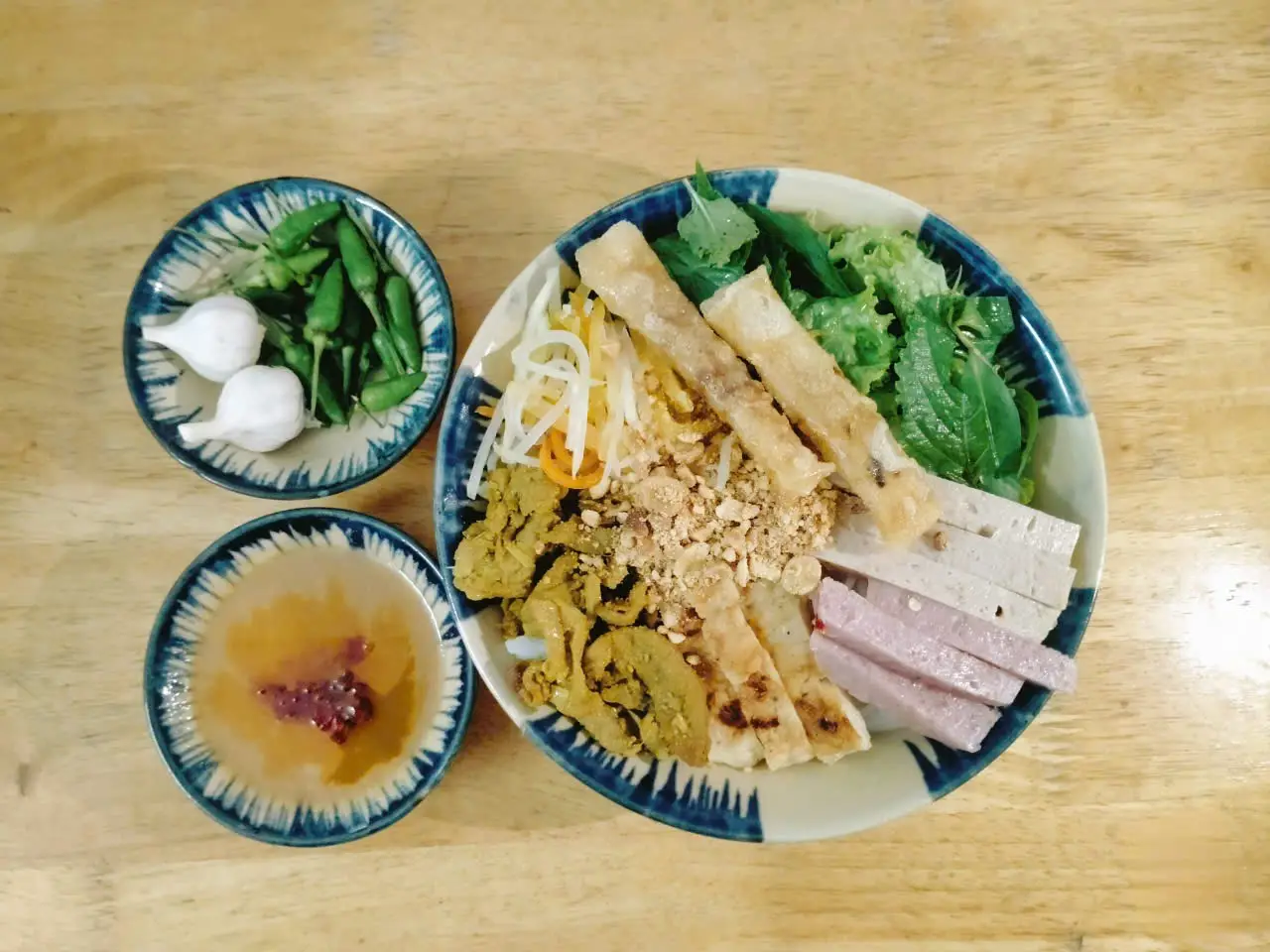 Hình ảnh Bún khô đặc biệt