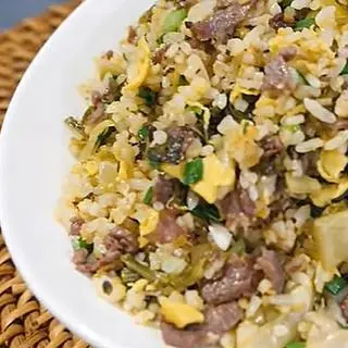 Hình ảnh Cơm chiên bò dưa