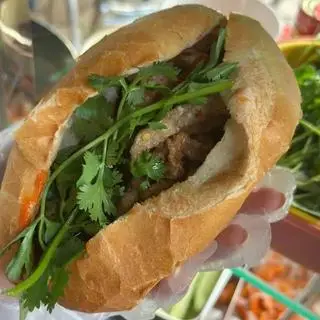Hình ảnh Bánh mì chả cá