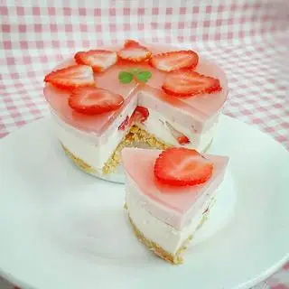 Hình ảnh Tiramisu dâu