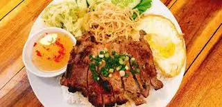 Hình ảnh Combo cơm tấm sườn ốp la - 1 nước sâm