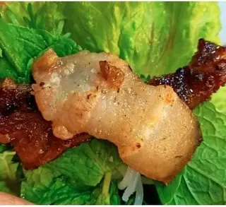 Hình ảnh Bò cuộn cải xanh