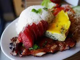 Hình ảnh Cơm tấm lạp sườn bì chả