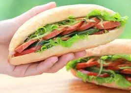 Hình ảnh Bánh Mì Pate - Xúc xích
