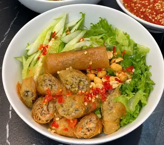 Hình ảnh Bún chả giò