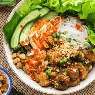 Hình ảnh Bún thịt nướng truyền thống