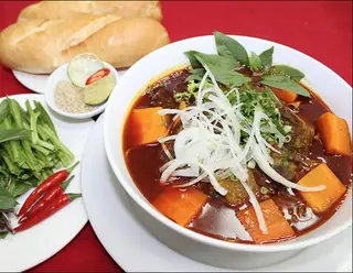 Hình ảnh Bánh mì bò kho