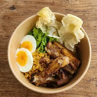 Hình ảnh Mỳ trộn sườn que