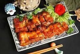 Hình ảnh Cơm ba rọi chiên mặn