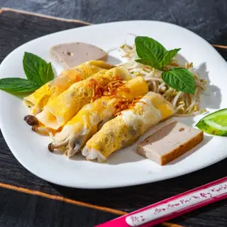 Hình ảnh Bánh cuốn trứng thập cẩm