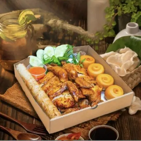 Hình ảnh Gà Nướng Cơm Lam Anh Béo - Bình Trị Đông