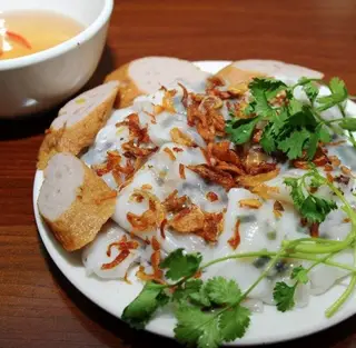 Hình ảnh Bánh cuốn chả quế
