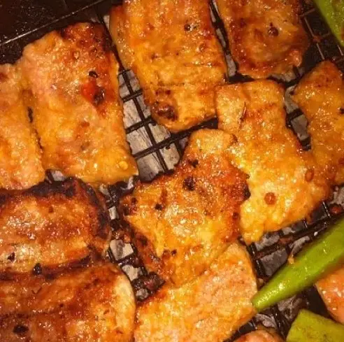 Hình ảnh vú heo nướng