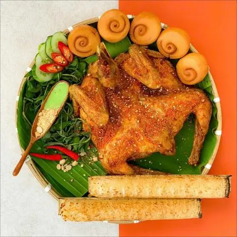 Hình ảnh Ủ Nướng - Gà Nướng Cơm Lam - Nguyễn Thị Thập